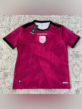 Marathon Authentic Ecuador National Soccer Team Pre-Match Pink Jersey Men’s XL